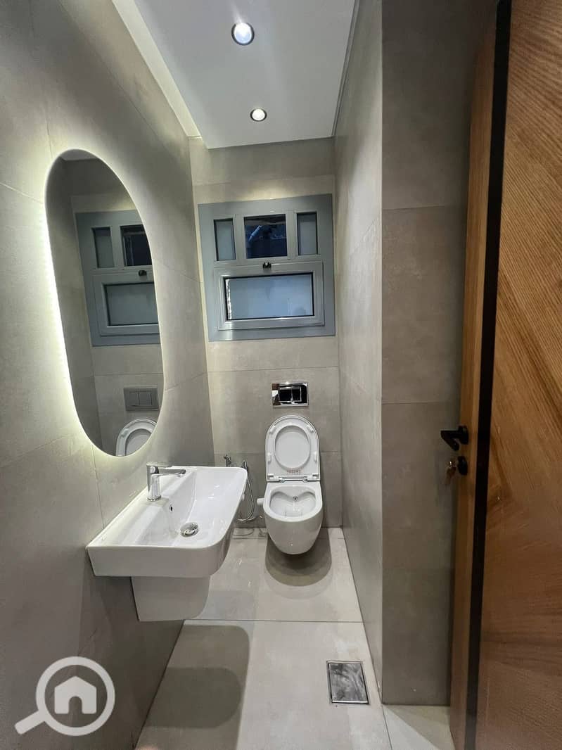 3 110 3,850,0002. jpg