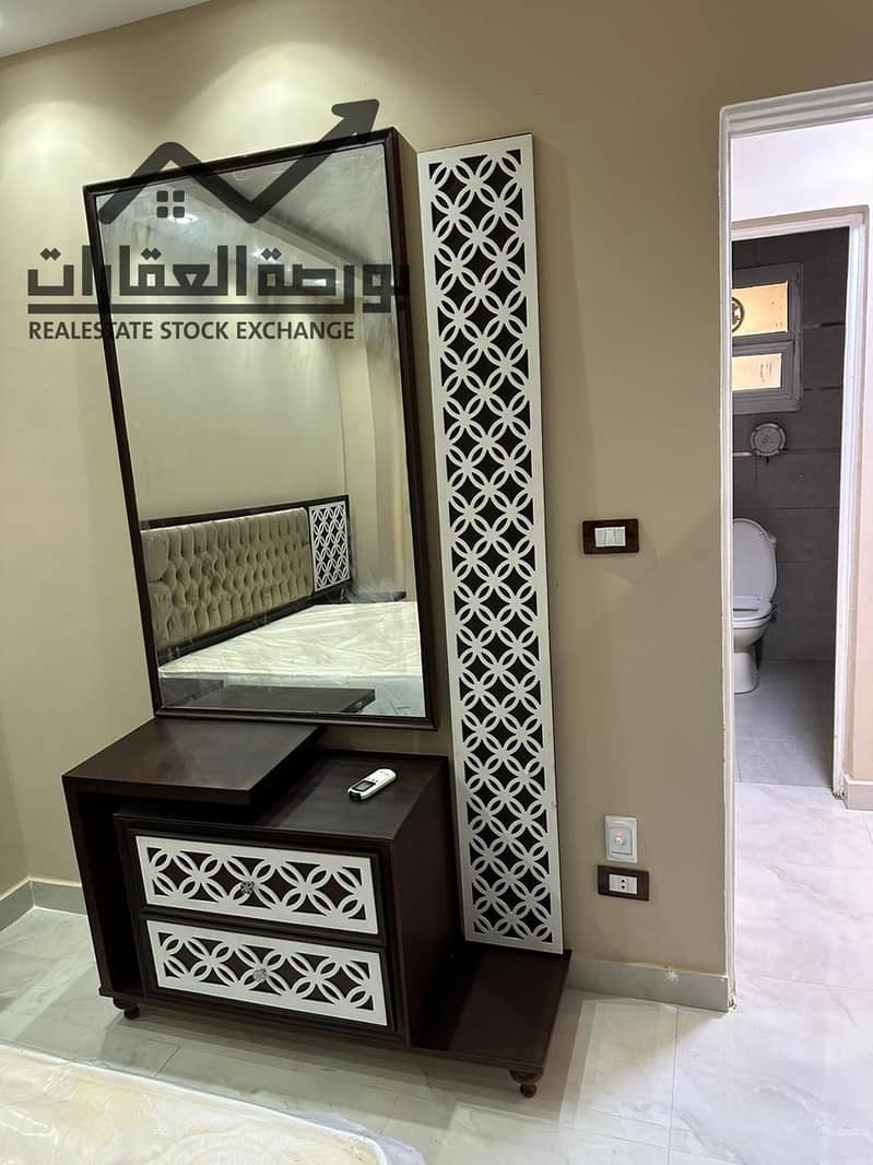 4 8e27d653-7a9d-41cb-a360-3a5c1c60b873. jpg