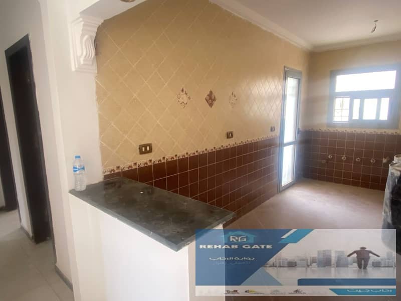 5 18f643c0-793f-4d20-9ef4-ae46a3ec6891. jpg