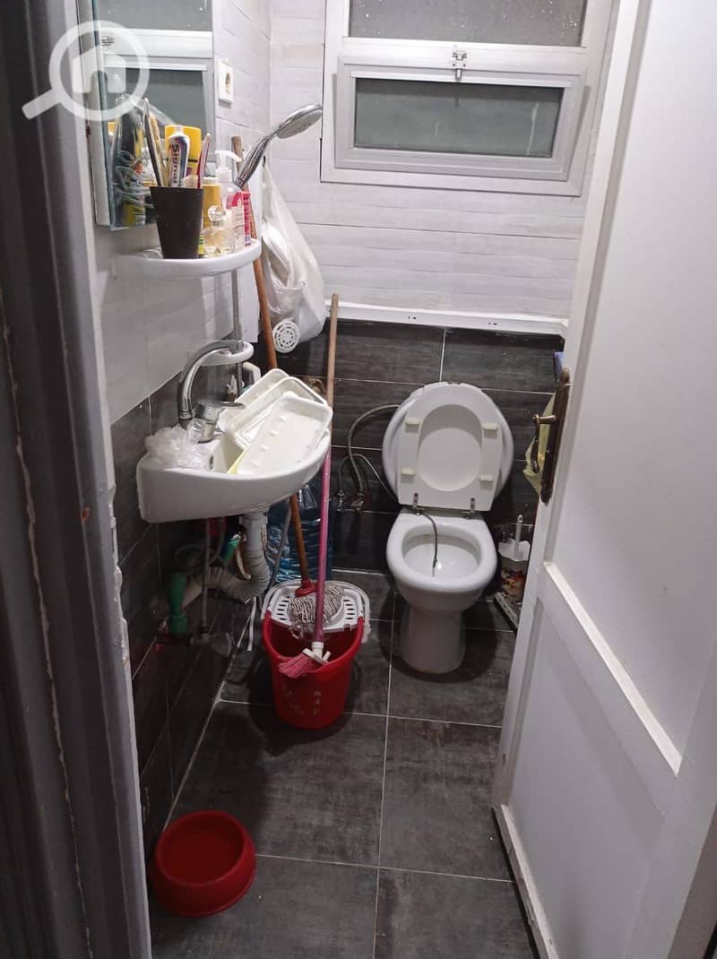 12 fd4065b0-ff46-4c7d-9ae1-3025e56d1d8c. jpeg