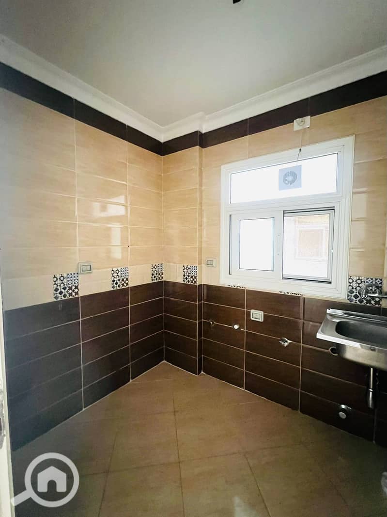 3 65f62253-6daa-4d3f-8705-d0f1cbb0793e. jpg