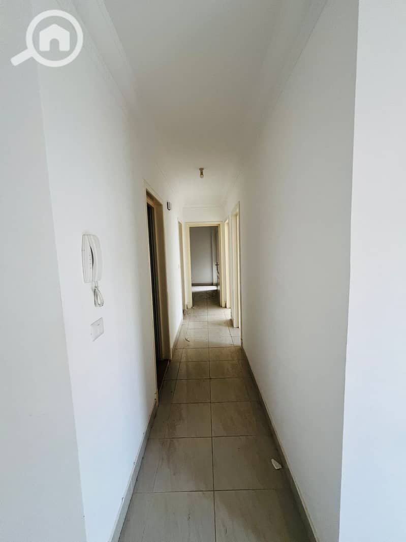 7 af7e0e8b-e625-4e52-b7ef-77750d1189fd. jpg