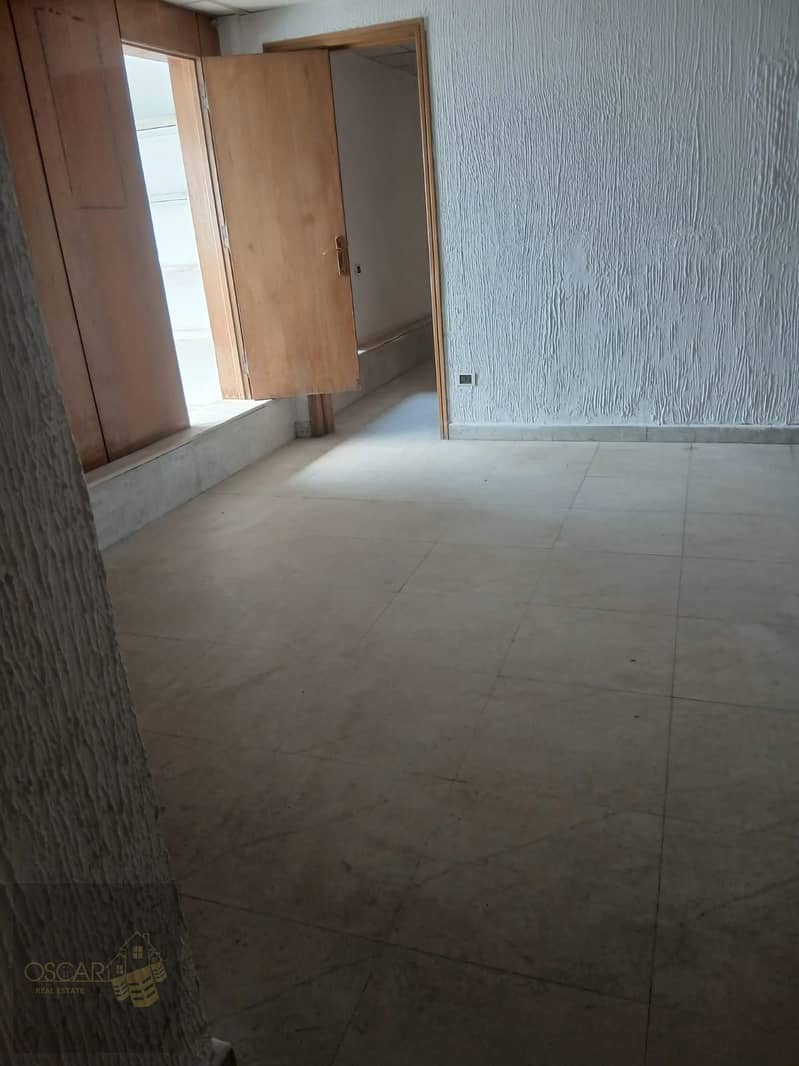 4 WhatsApp Image 2025-11-08 at 1.05. 28 PM. jpeg