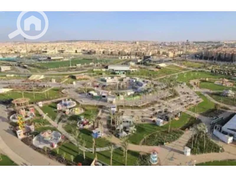 5 7292518-9e66bo. jpg