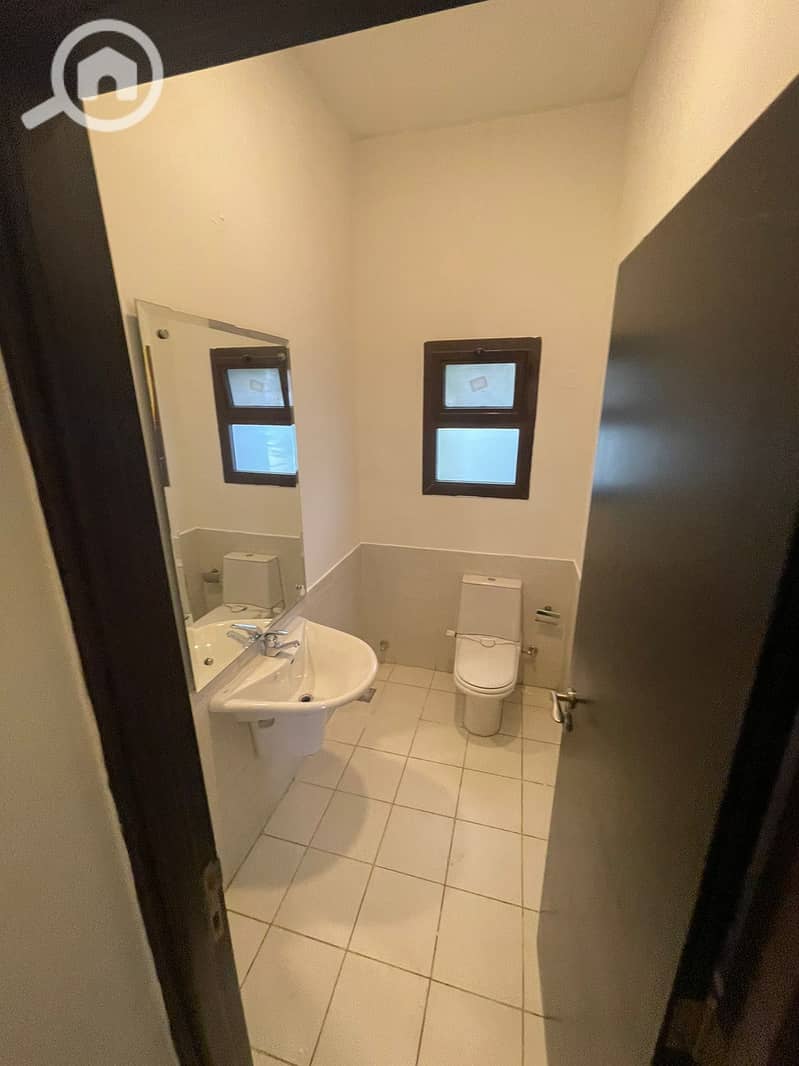 16 WhatsApp Image 2025-11-08 at 1.12. 37 PM. jpeg