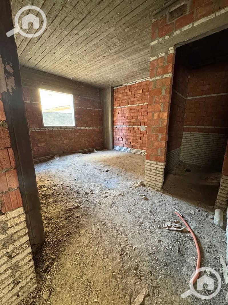 2 IJ1wy5fDVuS5LypYxWfbxs0d4TC27NFXy9HoVyco. jpg