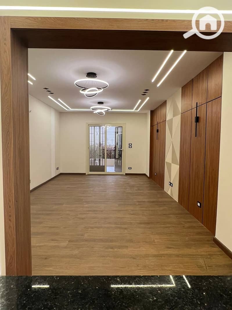 2 4d52fe77-c212-4898-af2a-14e35943d97f. jpg