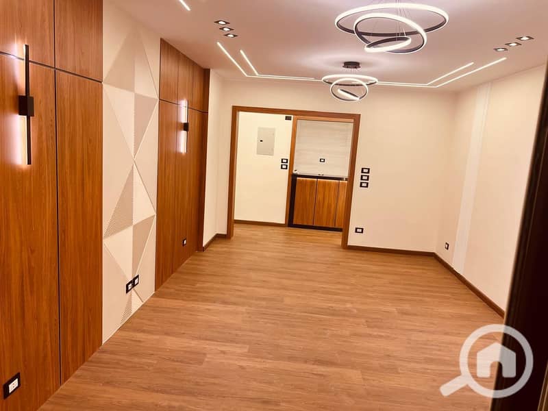 6 08610a3e-25ae-43a3-b210-b2366122d680. jpg