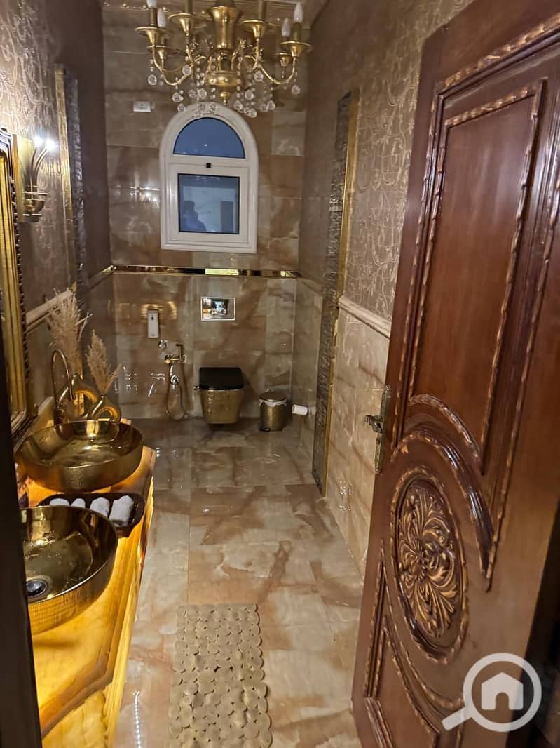 9 8b355b05-fac3-480e-b2fd-911cb9eae6d1. jpeg