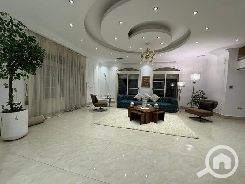 19 7718a784-1028-4d84-a1a7-c2afd4f36246. jpeg