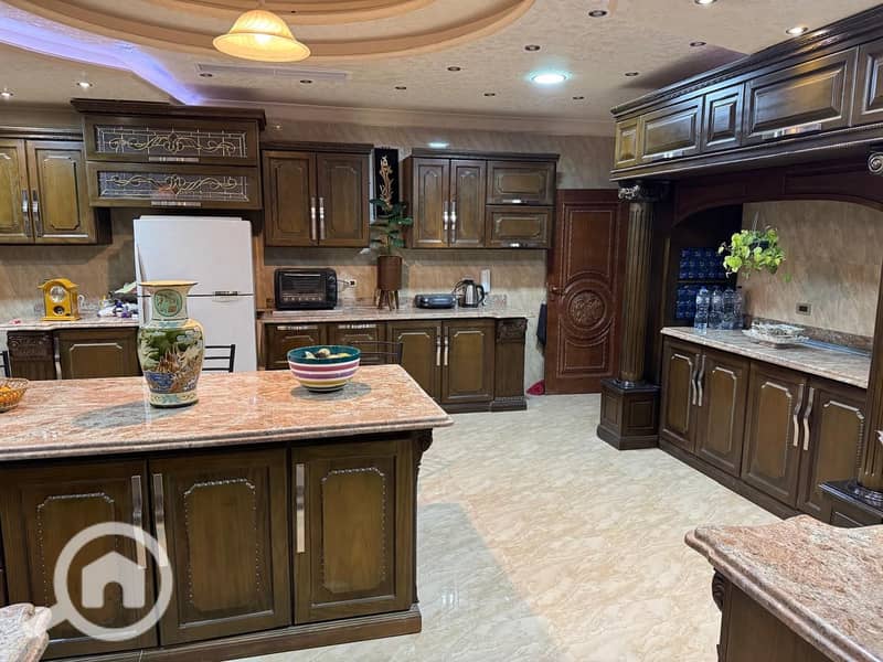 23 bcbf7953-da87-4cdd-9d5d-82d5e23a0be9. jpeg