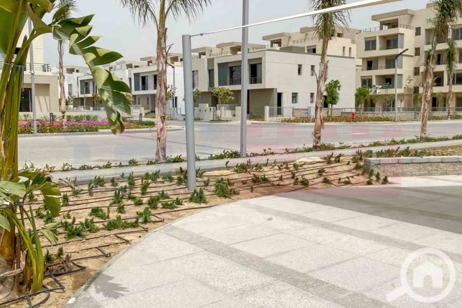 7 WhatsApp Image 2025-11-02 at 10.35. 03 PM (2). jpg