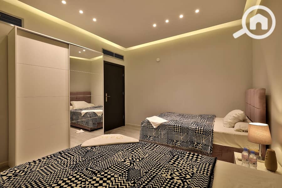 7 WhatsApp Image 2025-11-08 at 1.39. 10 PM (3). jpeg