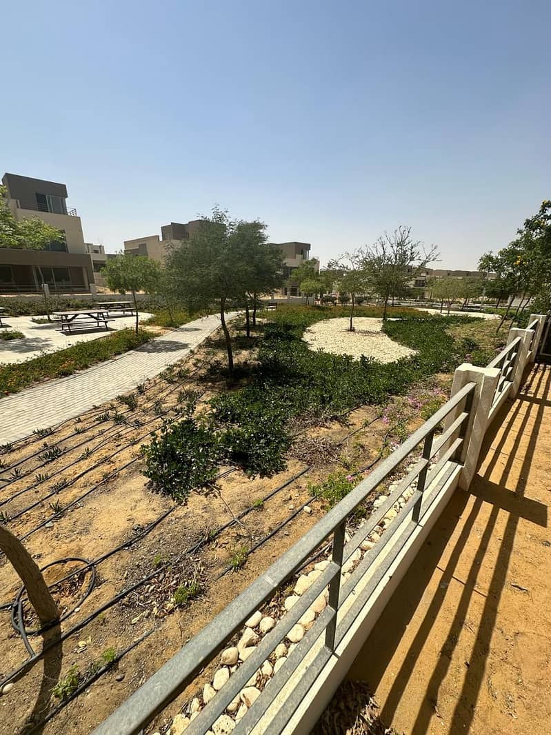 5 WhatsApp Image 2025-09-24 at 2.40. 18 PM. jpeg