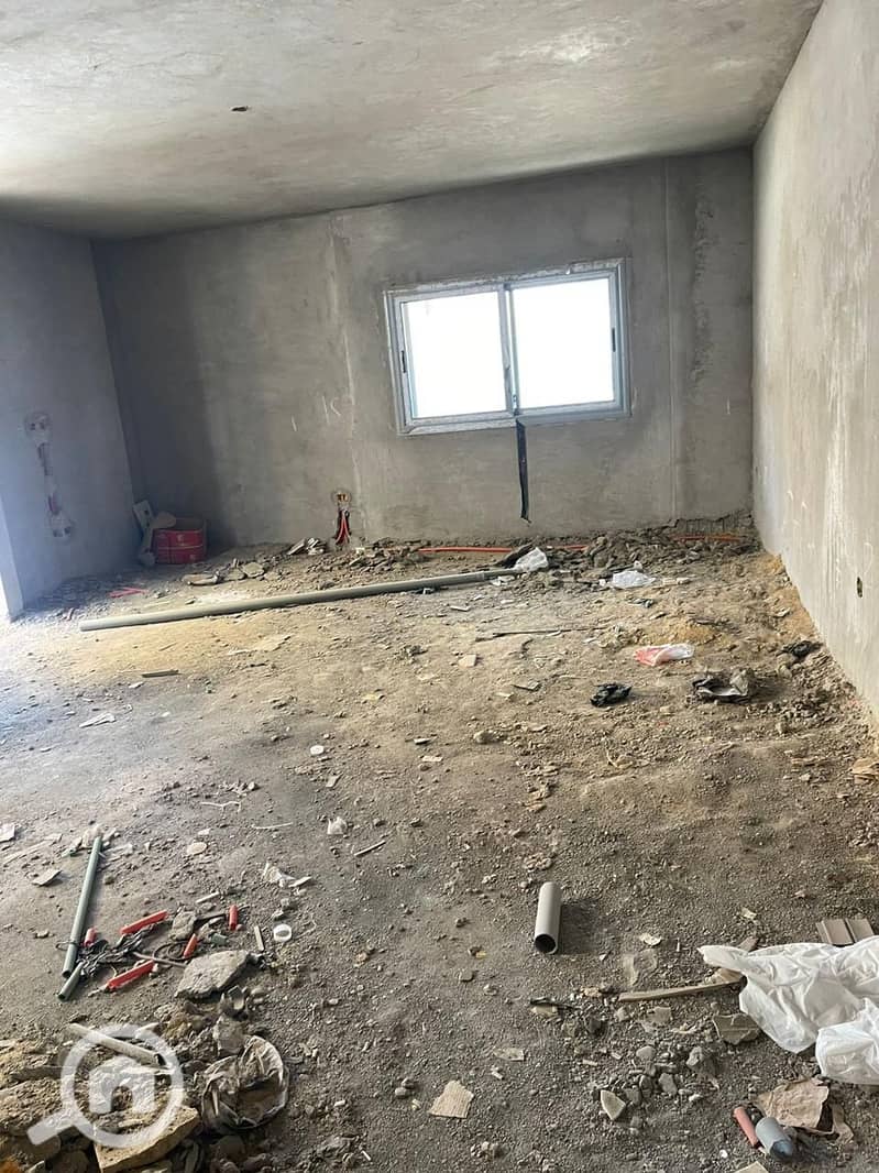 9 89be287c-0915-49d4-ba67-2bab6cb86dc5. jpg