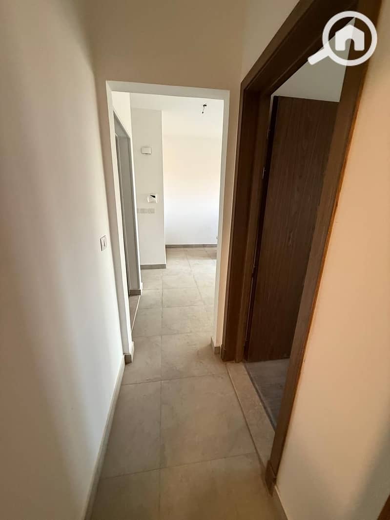 86e478f9-4528-4368-a7ef-3dad5d010885. jpg