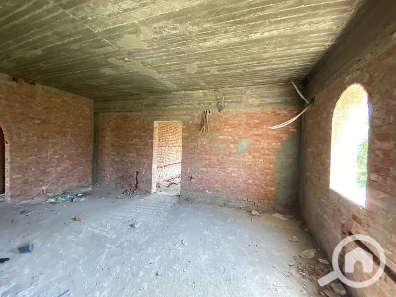 13 827ed4bf-6ebd-4197-932a-5d6368939189. jpg