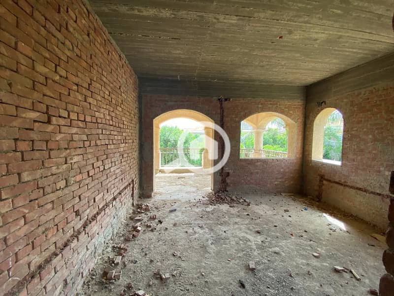 19 a78109d3-142f-49b0-a5d8-fc367d8c9bba. jpg