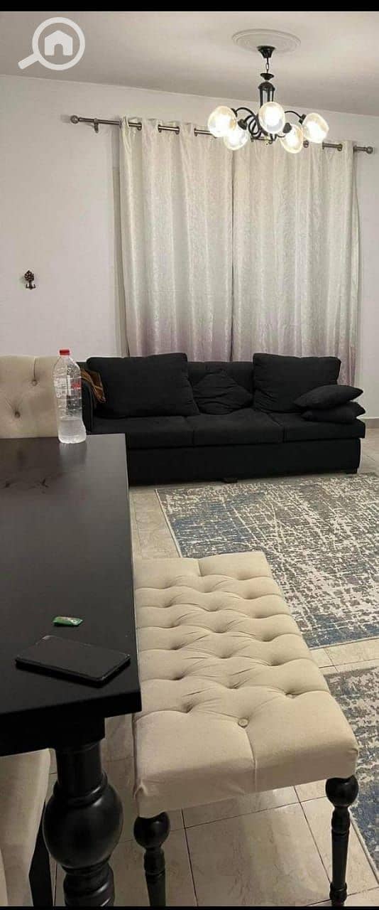 3 577815c3-bf03-4a16-b5ef-e11747b92c9a. jpeg