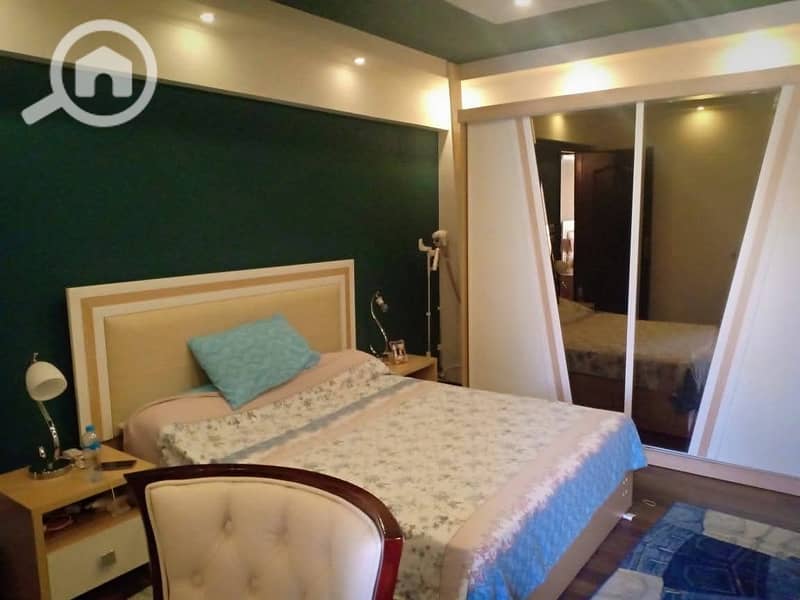 7 7a314b75-6b06-4a5f-a828-d1bc791e28a6. jpg