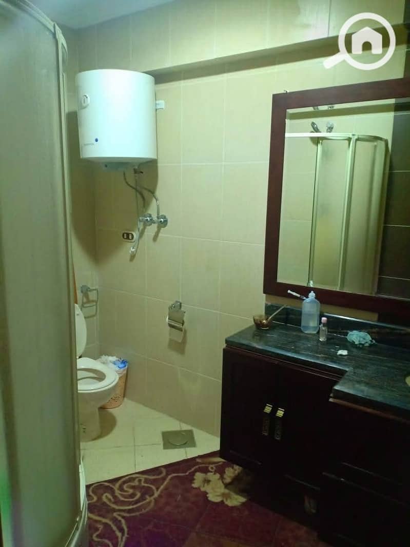 11 e85de36f-22b1-446f-a787-c9c6e6605187. jpg