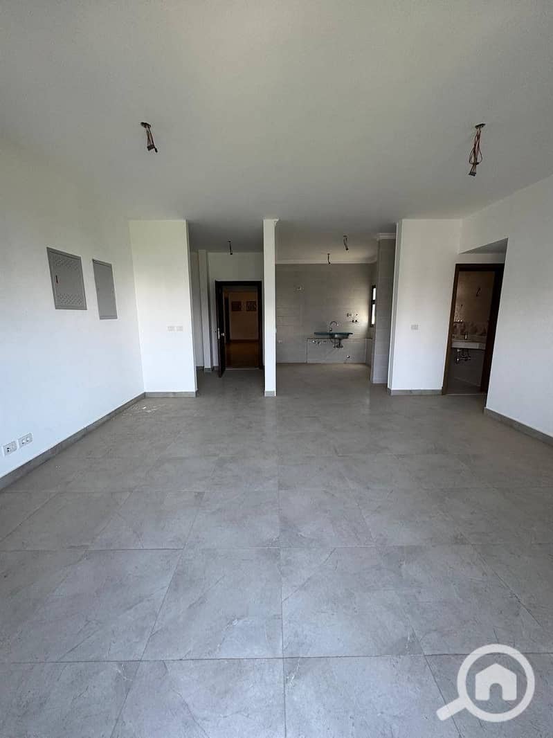 2 2feace65-a36d-4eec-9991-2ad45f88d2cf. jpg