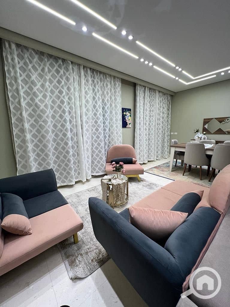 2 f91bce59-7779-45f1-a2d4-7efdf276c90b. jpeg