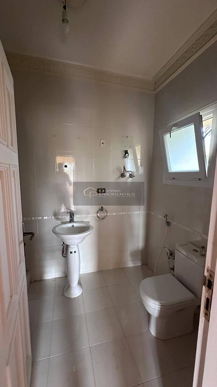 7 b7b9db1f-0cc3-4233-84a0-1855a245153b. jpg