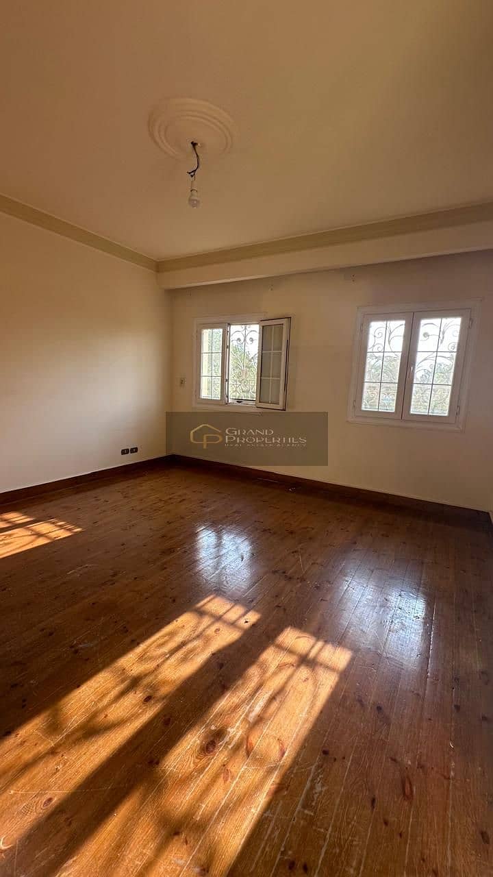 12 55e59ada-6c88-45d7-ad3e-418e3eec6fbe. jpg