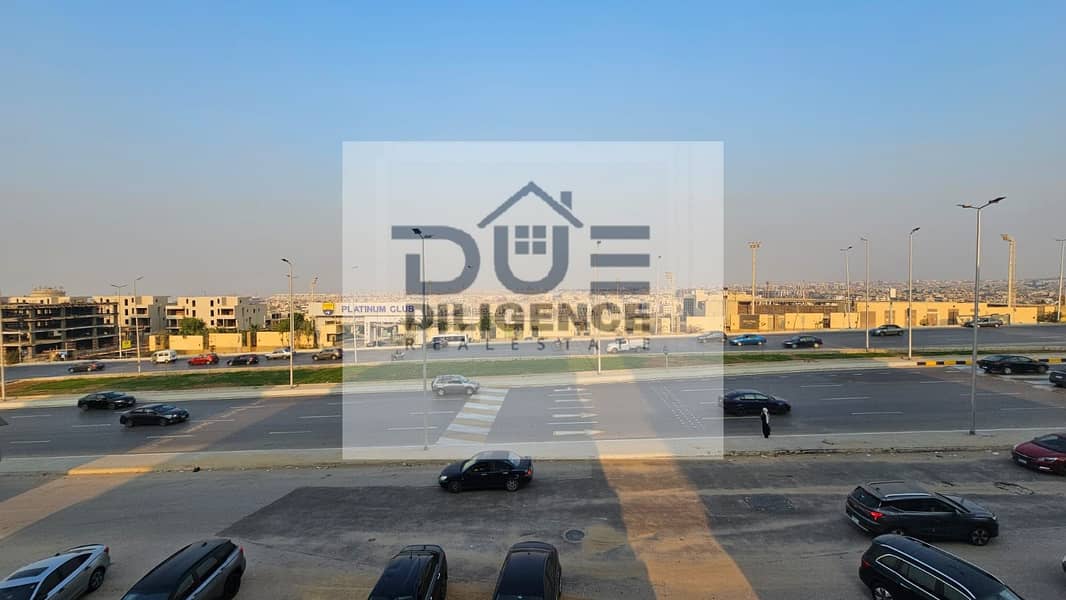 6 84d56b11-7124-497b-8468-bb45552e2f86. jpg