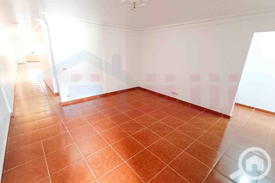 5 WhatsApp Image 2025-11-04 at 2.22. 39 PM (2). jpg