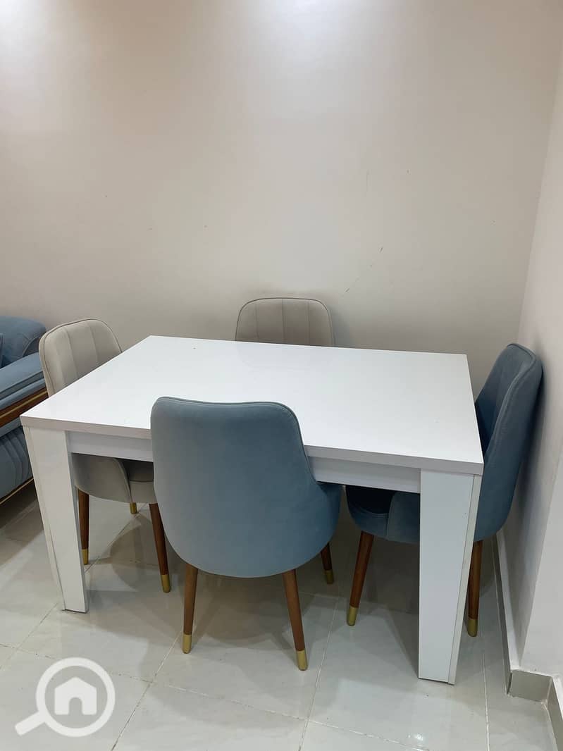 2 460e49c7-a59f-4def-b4cd-4873233a31a5. jpeg