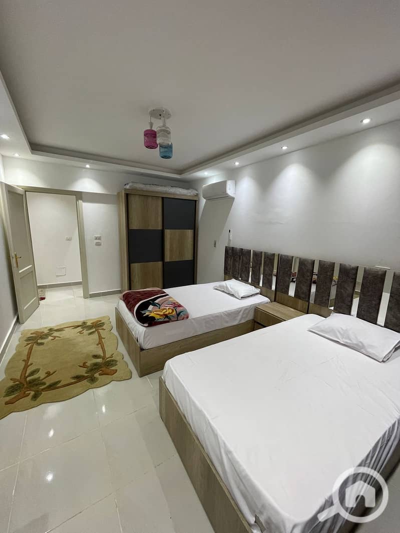 3 5e89ecef-c7d3-44a5-9844-a84f59558b71. jpeg