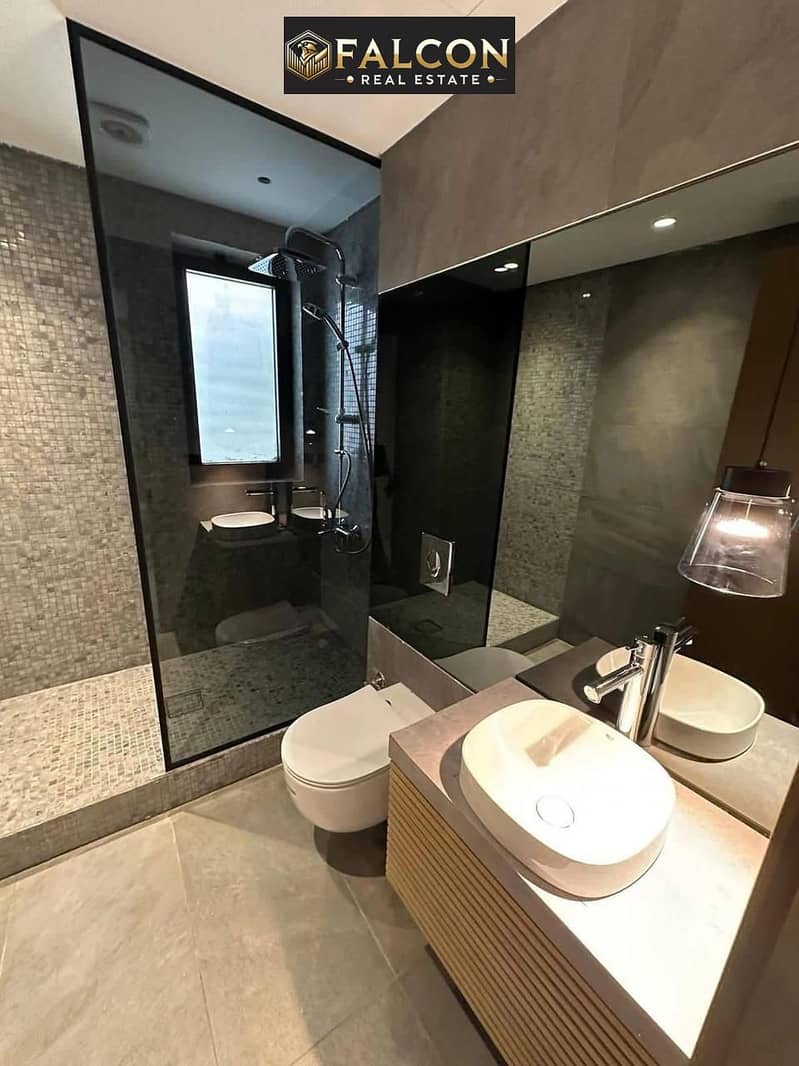 5 WhatsApp Image 2025-11-08 at 2.23. 47 PM. jpeg