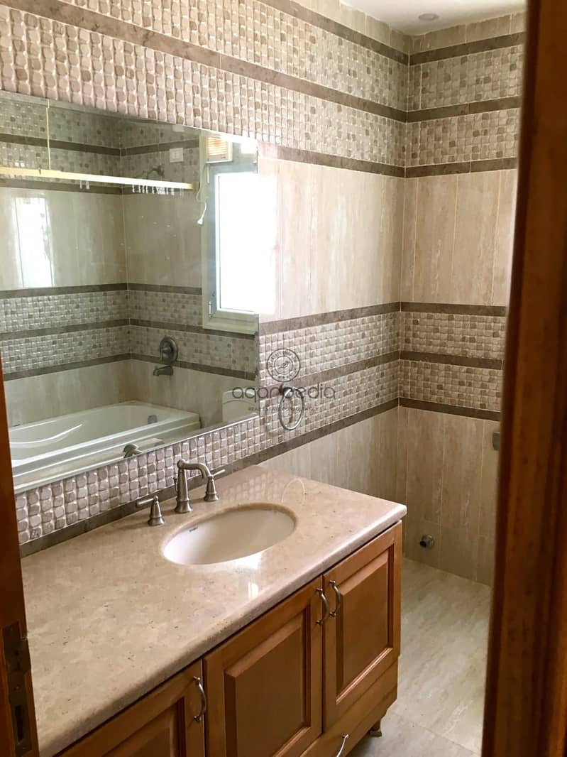 12 WhatsApp Image 2025-10-06 at 11.57. 28 AM. jpeg