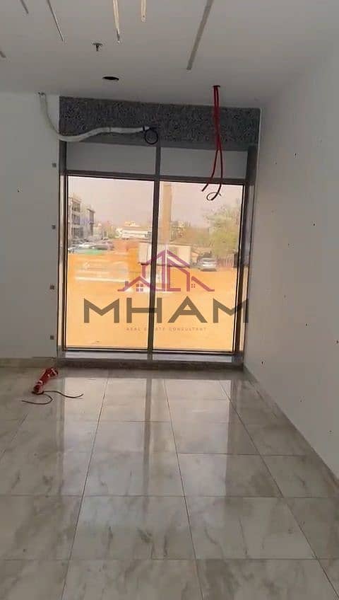 photo_5793951766557690710_y. jpg