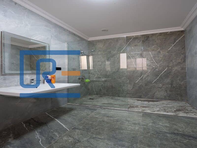 22 WhatsApp Image 2025-10-06 at 10.56. 04 AM. jpeg