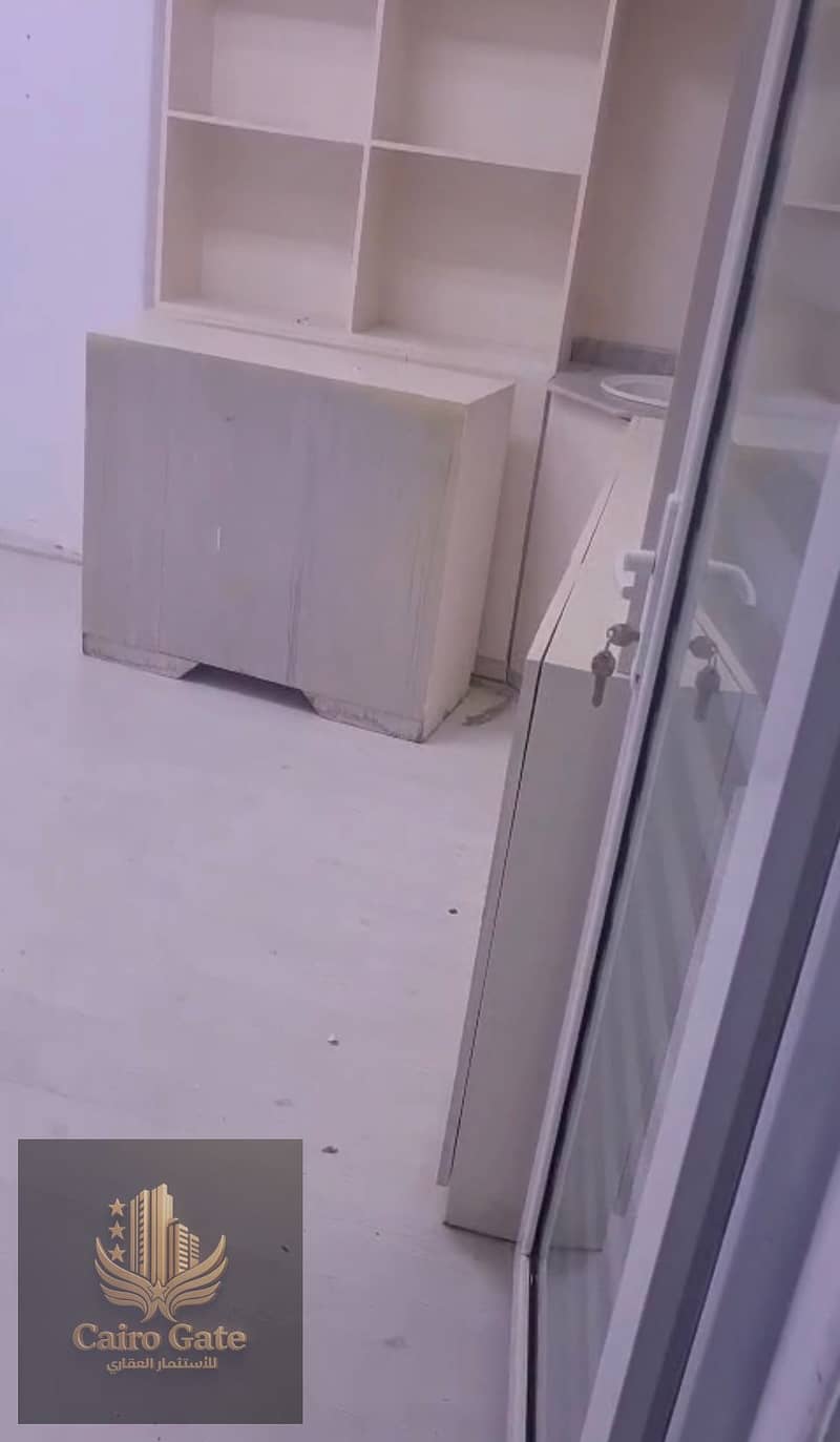 4 6388ada4-0896-4634-b1e2-716ef2c57337. jpg