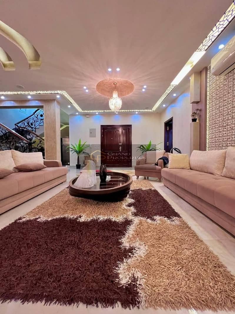 11 d91f60b5-efb9-4891-a883-ca703cc2e192. jpg