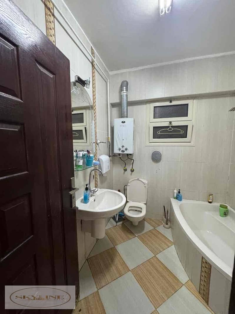 8 ce7e9630-4190-458a-8f35-59a5da633427. jpg