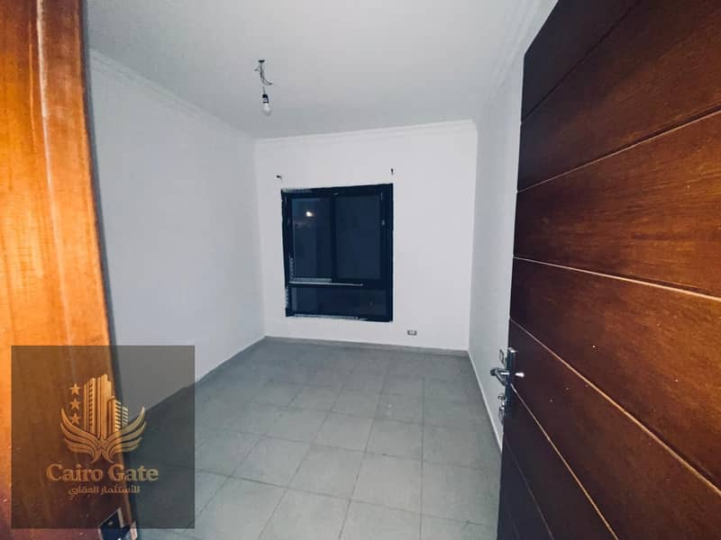 12 bc817132-a200-4ea7-9929-513a4c4d6298. jpg