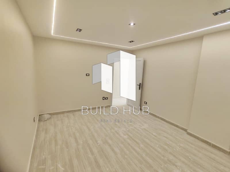 6 243b750a-a29f-41d7-9a2b-20d5068b3b17. jpeg