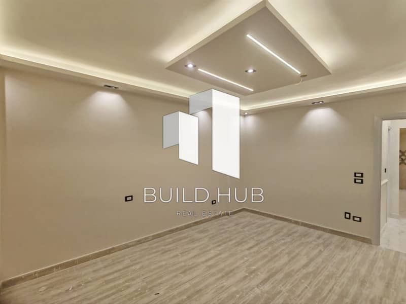 9 87c99c7a-4c52-4d28-8369-135e0bfe2f9d. jpeg