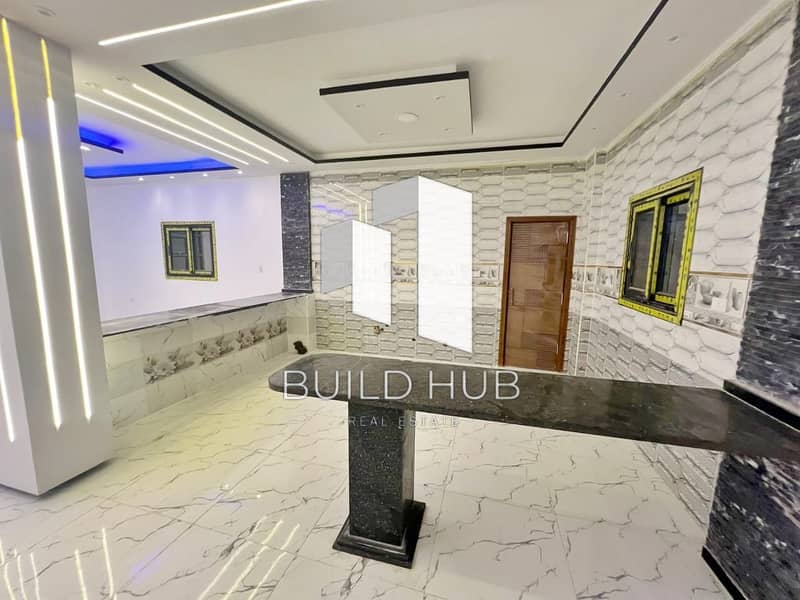 6 4b96d0a0-9a6b-4915-9bb6-b9de38fa7d7b. jpeg