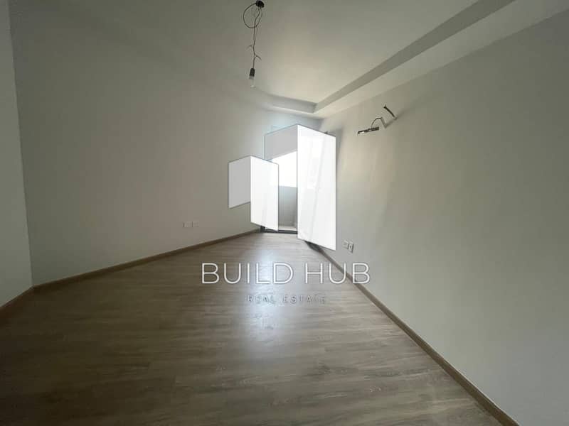 6 867d2538-0462-4e4c-88ea-87ae19b9d0d0. jpeg