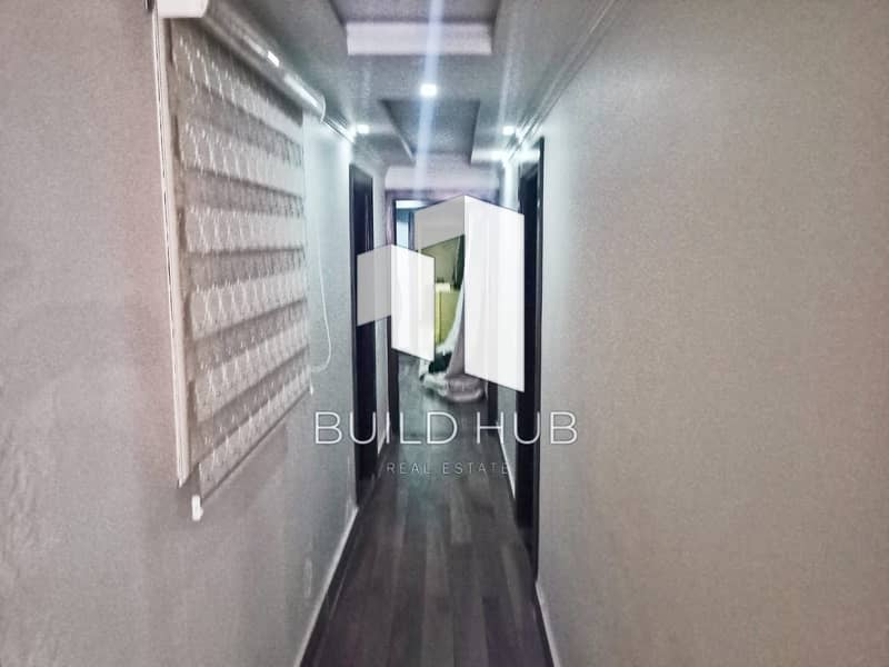 12 52f6f1f8-c204-48a4-bf2a-2f35b89575e9. jpeg