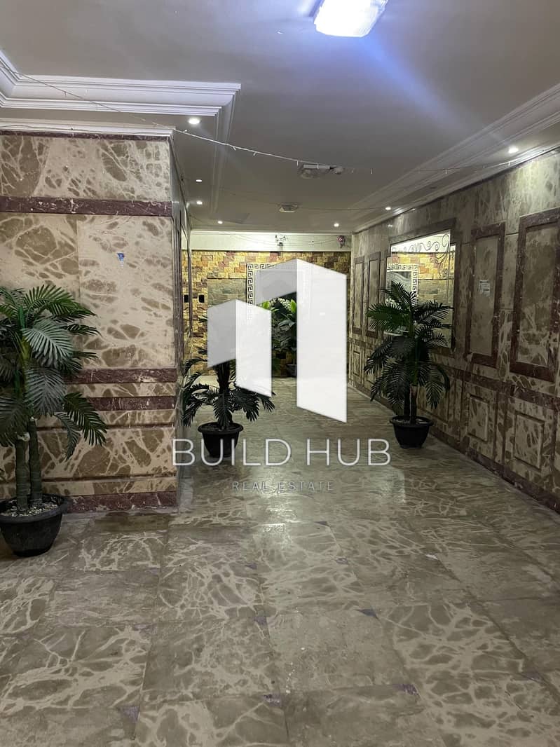 4 e28279b4-4093-48db-80bb-bff79edde7a0. jpeg