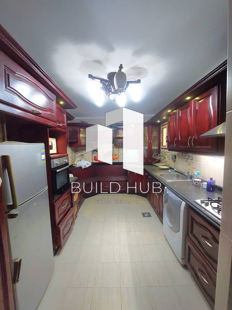 9 728d6b7a-0bc7-4784-9aee-b68ed9f0957b. jpeg