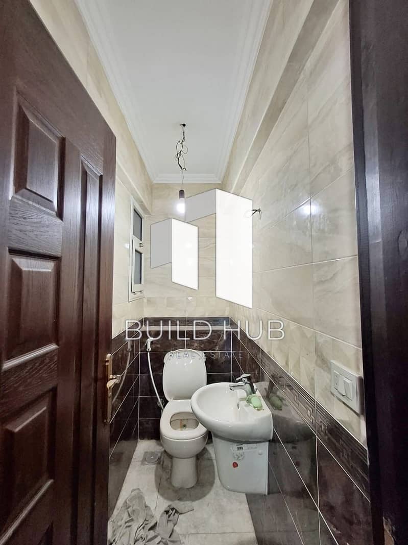 8 c0366588-ce8e-4c92-abc4-044647d94ac0. jpeg