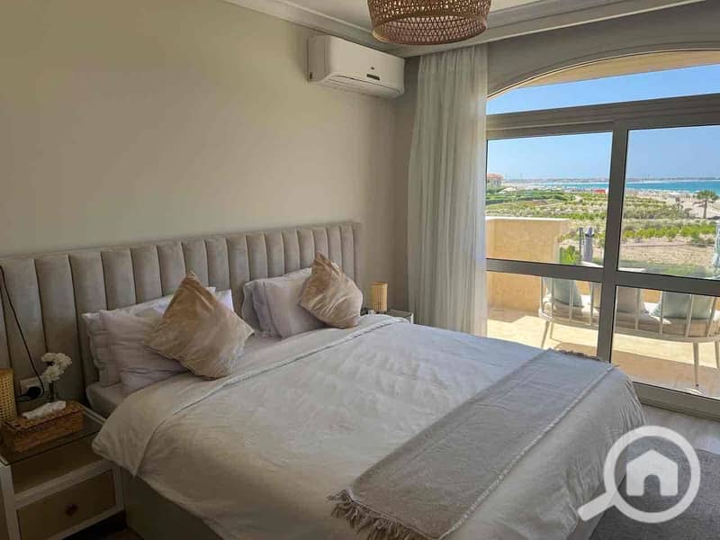 7 ba80905e-b86f-4bc2-b3f8-b41c9c3d9a85. jpg